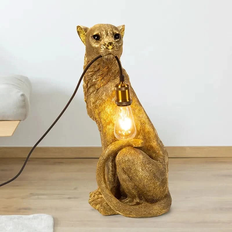 Sitting Leopard Table Lamp