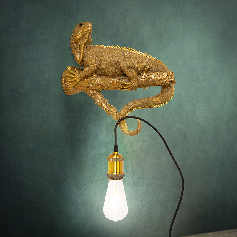 Iguana Wall Lamp